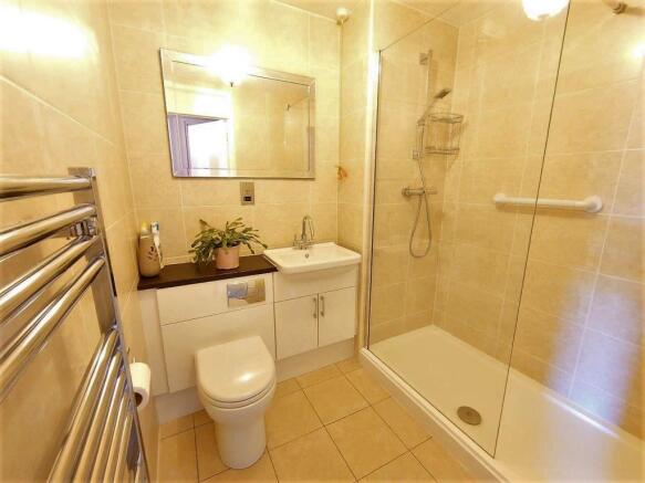 Shower Room.jpg