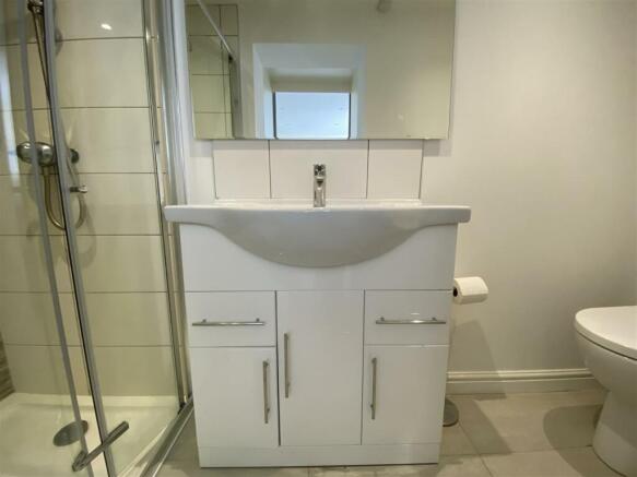 ensuite.jpeg