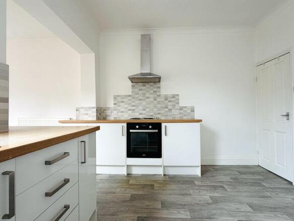 2 bed Terraced for sale Image 6