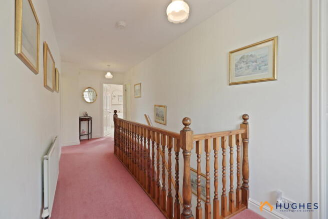 4 bed Detached for sale Image 12