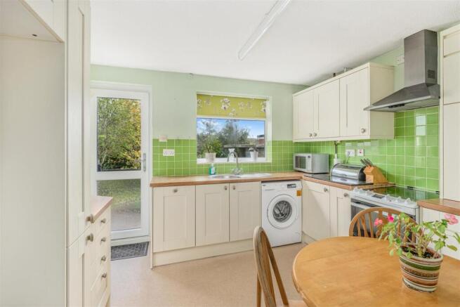 33 Mewburn Road, Banbury-8.jpg