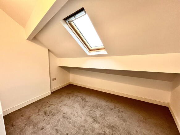 3 bed End of Terrace to rent Image 9