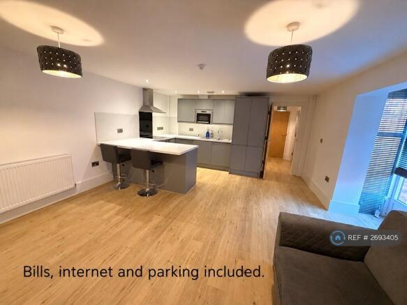 Open Plan Living Room/ Kitchen