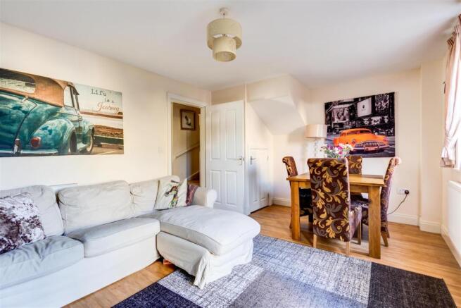 Living Room 2.jpg