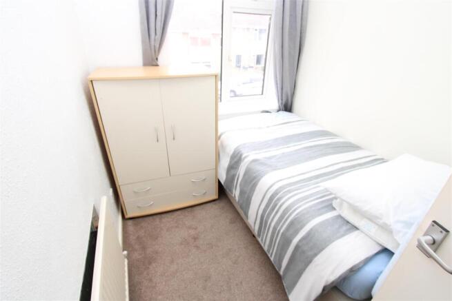 3 bed Semi-Detached for sale Image 8