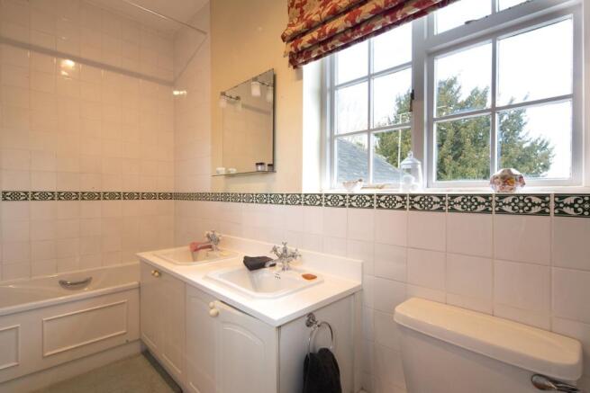 En Suite Bathroom