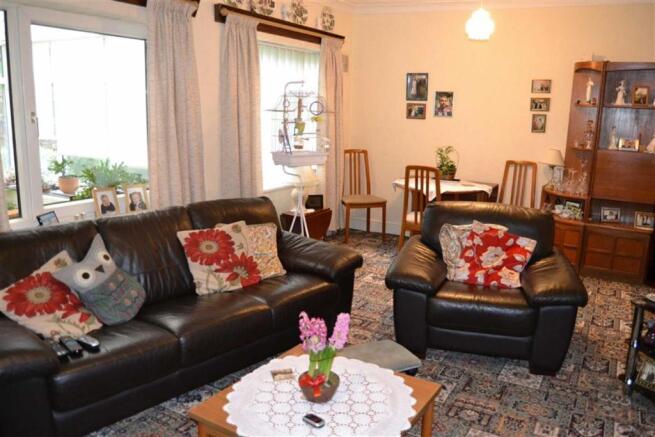Lounge / dining room