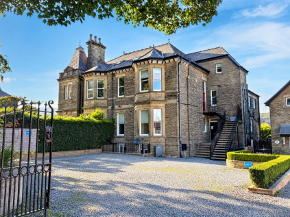 St. Johns Road, Buxton, Derbyshire, SK17 6UT