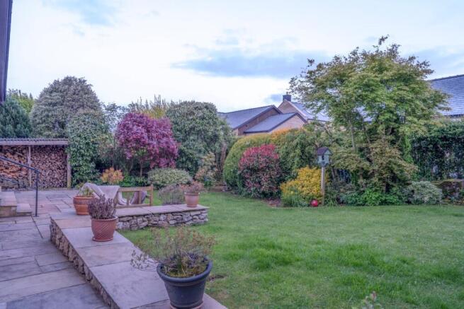 Beautiful rear garden