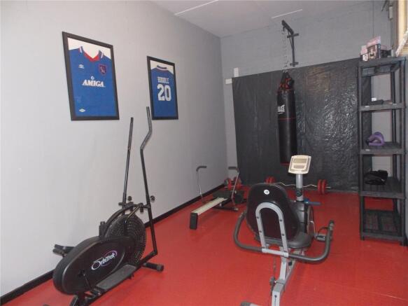 Garage/Gym