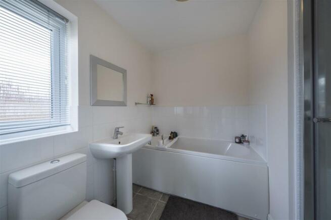 43 Shakerley Close-027.JPG