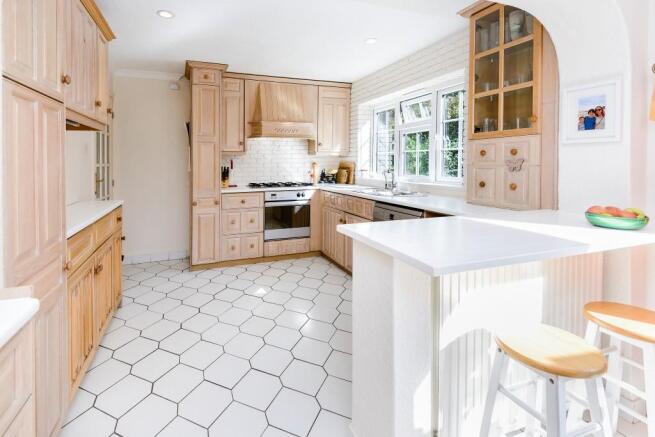 Kitchen dining area