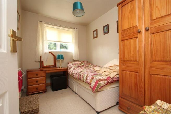 BED2.JPG