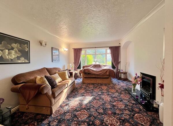 2 bed Semi-Detached Bungalow for sale Image 5