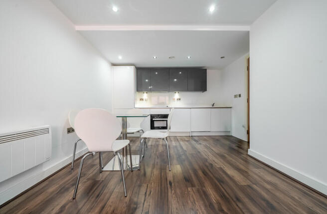 Maddison House000...