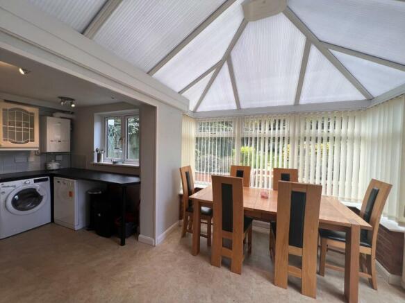Shelley kitchen conservatory.jpg