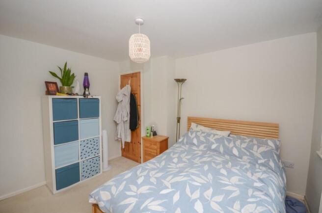 Bedroom one pic 2.jpg