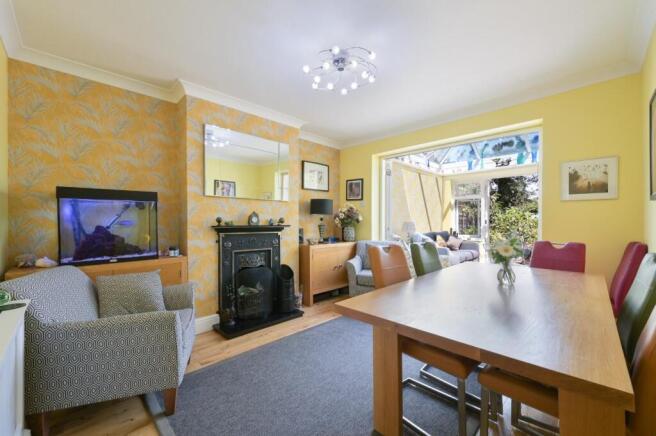 EWELL PARK WAY