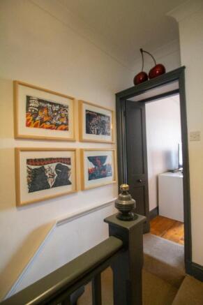 60 Westgate Street [Landing] 02.jpg