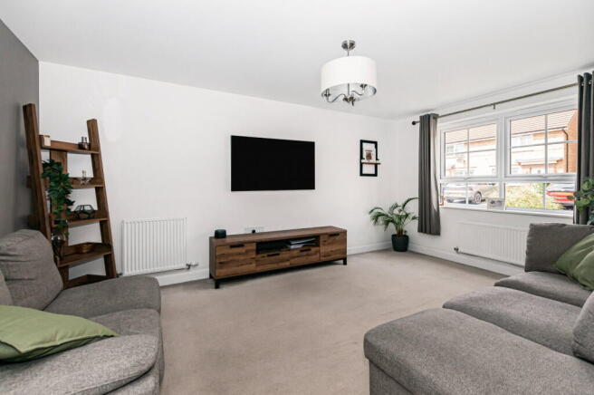 4 bed Detached for sale Image 8