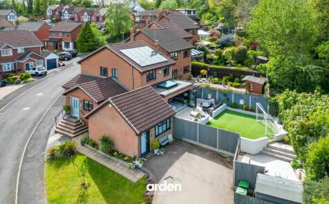 Churchstone Close, Catshill, B61