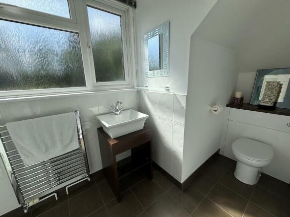 20 - Shower Room 2.jpg