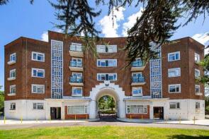 118, Chertsey Court, Clifford Avenue, East Sheen, London SW14 7BY