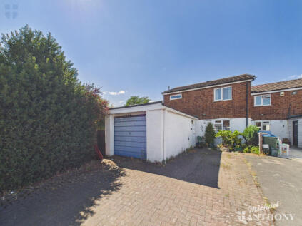 Monmouth Close, Aylesbury, Buckinghamshire