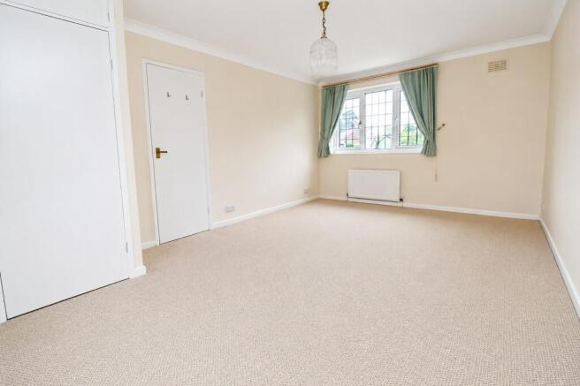 3 bed Terraced for sale Image 9