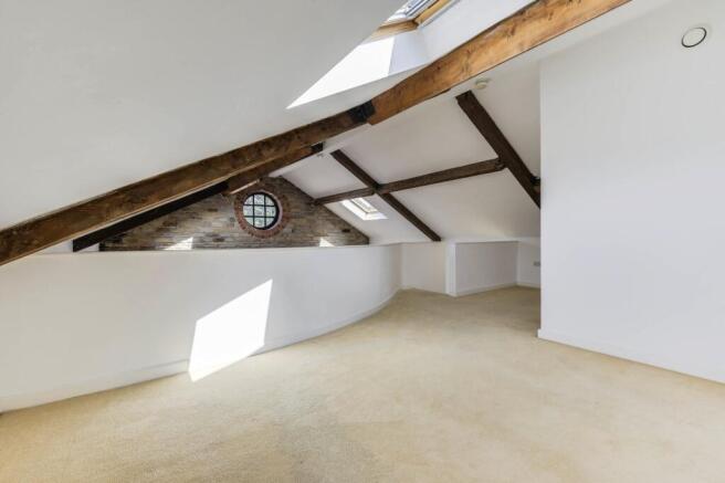 2 bed Flat for sale Image 11
