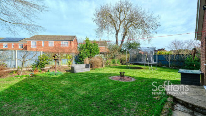 Mayton Avenue, Frettenham, Norwich, Norfolk photo 4
