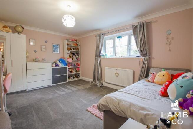 BEDROOM THREE: