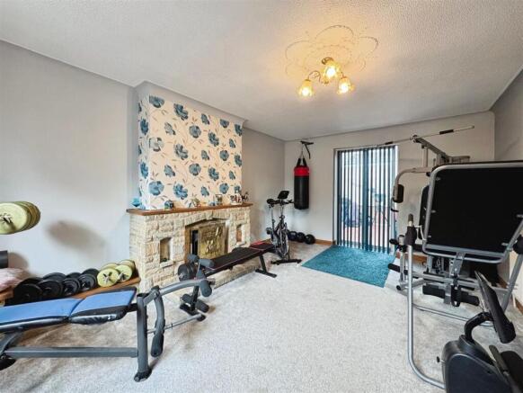 3 bed Detached for sale Image 11