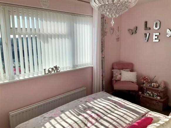bed 1 pic2.jpg