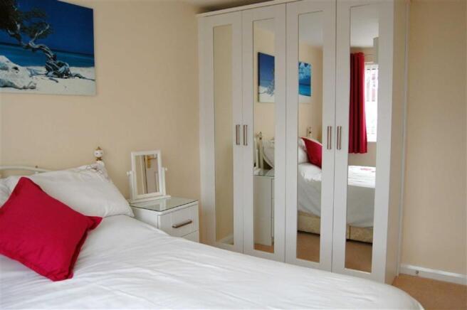 BEDROOM 2