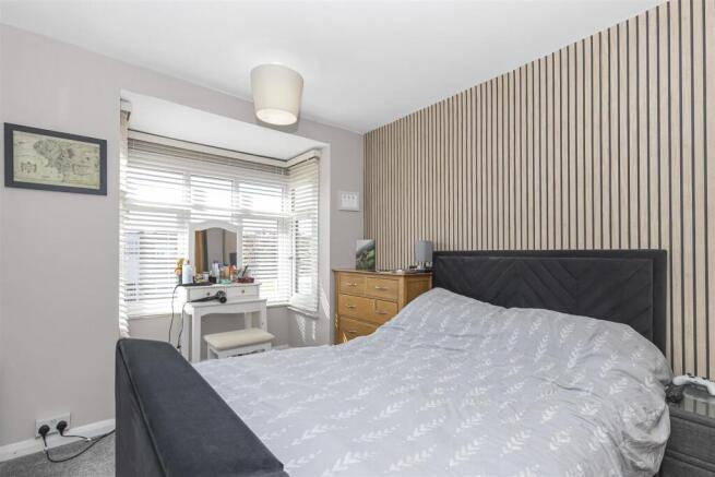 Bedroom 1.jpg