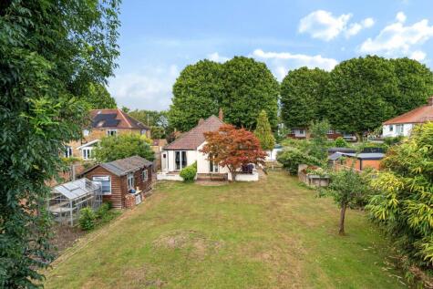 Greenlands Road, Staines-Upon-Thames, TW18