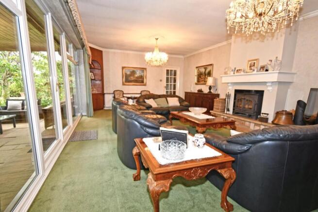 Sitting/Dining Room
