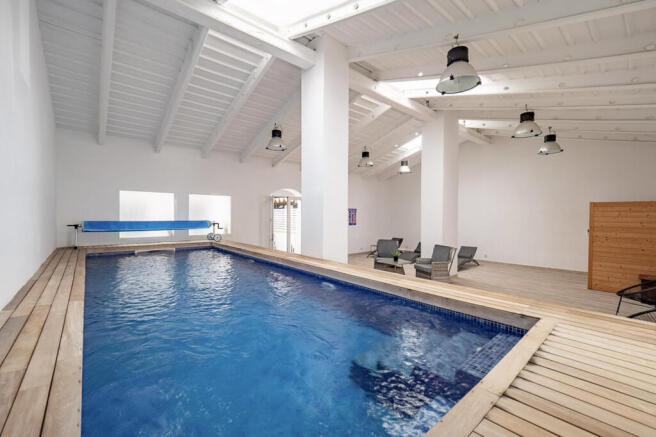 Spa-Indoor-pool