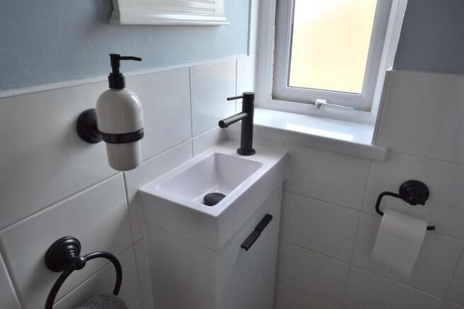 Wash Room/W.C.