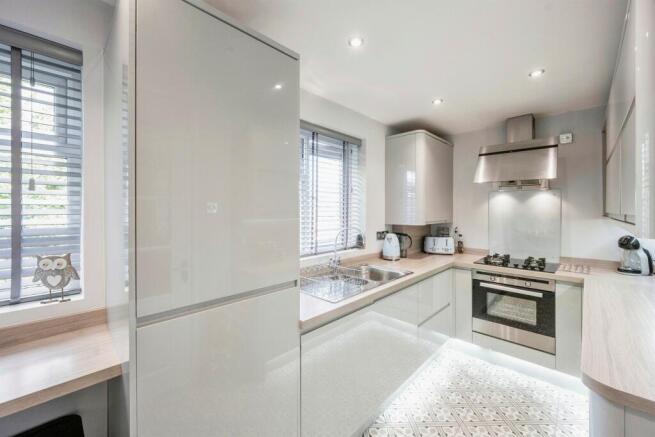 2 bed Maisonette for sale Image 8