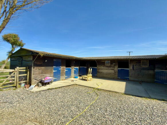 St Merryn, P28 photo 4