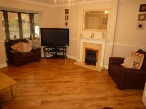 LARGE LOUNGE