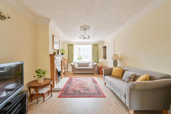 12 Hitherfield Lane-3.jpg