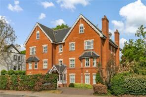 Flat 7, 208 Arcadia Court, Sheen Road, Richmond TW10 5AH