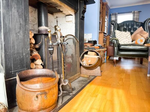 4 bed Terraced for sale Image 5