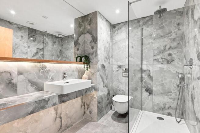 2 bed Apartment for sale Image 12