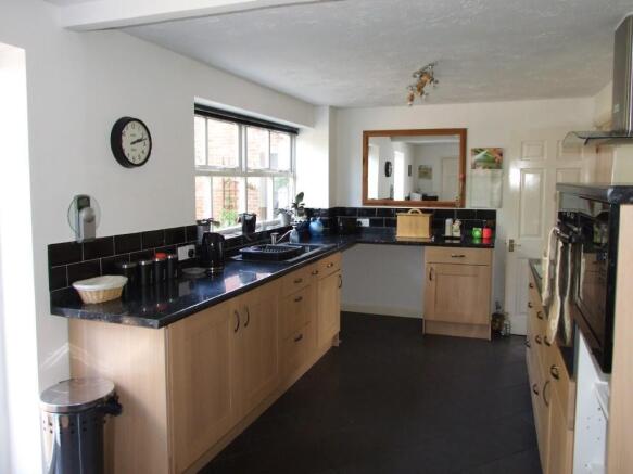 Kitchen/Breakfast Rm