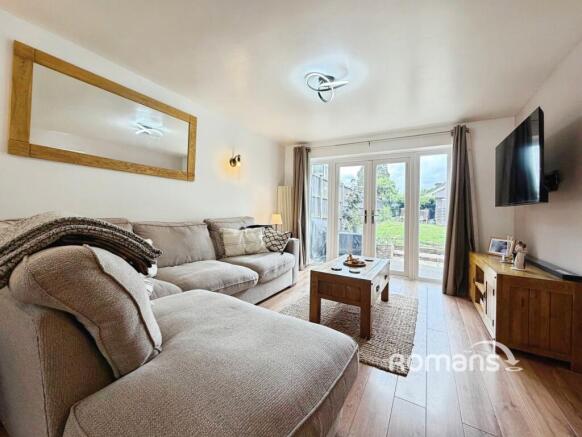 Whitley Road, Yateley, Hampshire photo 2
