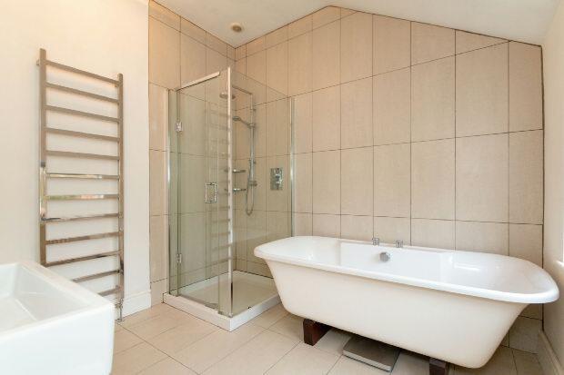 Bathroom Aspect 2
